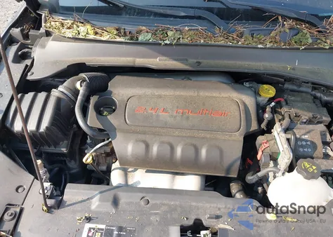 2018 Jeep Compass Altitude 4X4 from USA, damaged, VIN 3C4NJDBB0JT395844